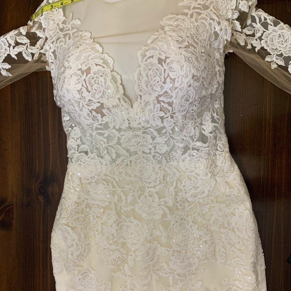 Essense of Australia Wedding Gown